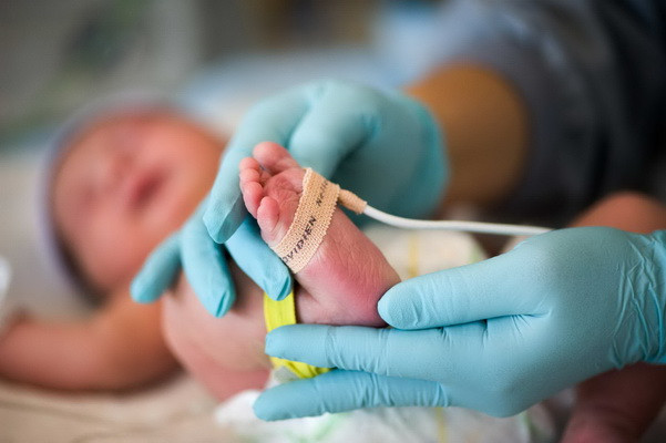 Uzbek neonatologists take care of more than 1,500 premature babies a year
