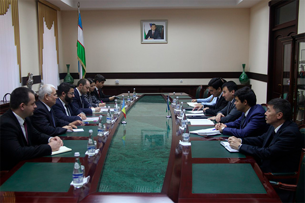 Министр внешней торговли провел переговоры с делегацией Румынии