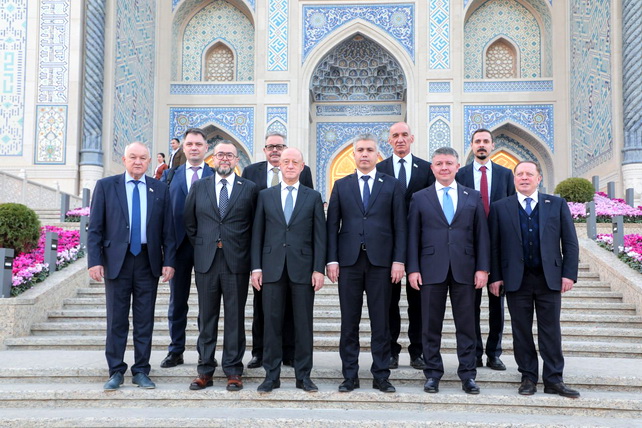 Парламентарии Узбекистана и России наметили новые шаги сотрудничества