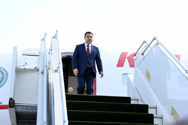 Президент Кыргызской Республики прибыл в Узбекистан