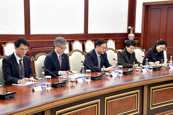 Uzbek FM meets with the Secretary to the President of the Republic of Korea for Economic Security