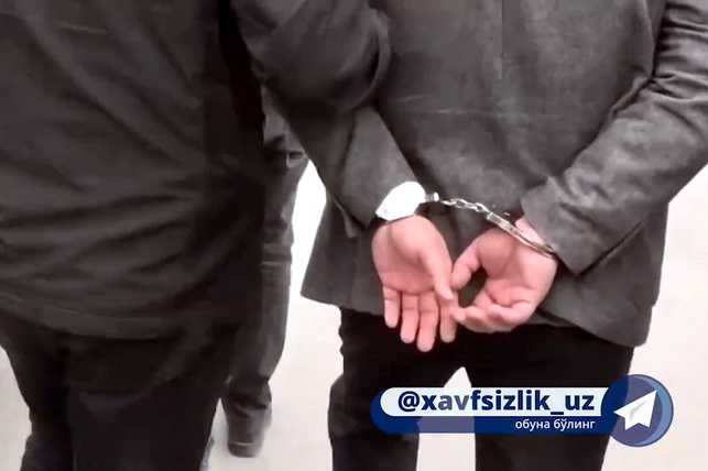 В Намангане задержаны аферисты, обещавшие работу за границей В Намангане задержаны аферисты, обещавшие работу за границей