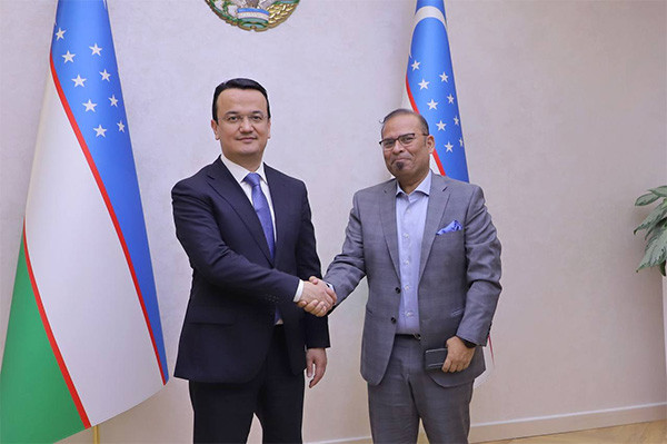 Laziz Kudratov meets with the executive director of DataVolt