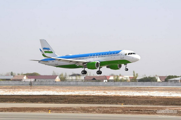 Uzbek President arrives in Khorezm