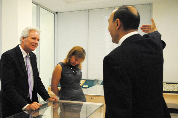 Представитель ЮНЕСКО посетил Национальную библиотеку Узбекистана