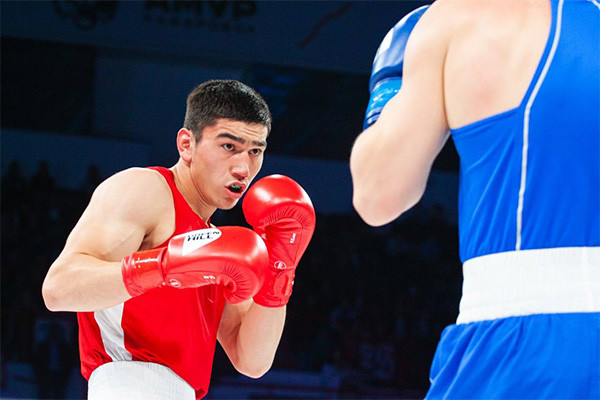 Young boxer from Uzbekistan defeated by two-time Olympic champion