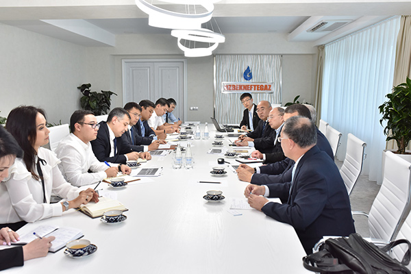 АО «Узбекнефтегаз» и Honeywell UOP обсудили процесс реализации совместных проектов