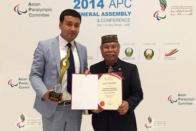 Uzbekistan Paralympic Association receives award