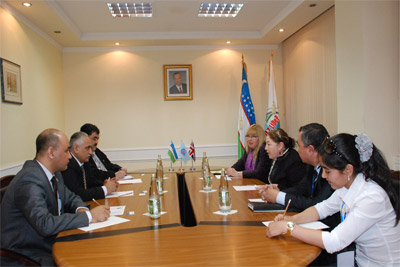 В УзЛиДеП прошла встреча с международным наблюдателем из Великобритании