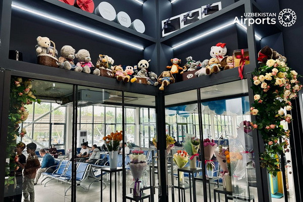 A flower shop opened at Tashkent airport