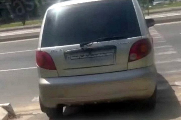 В столице водитель автомобиля «Матиз» грубо нарушил ПДД