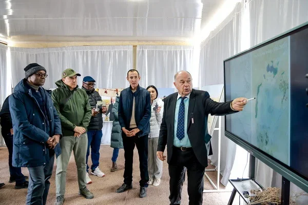 Ибрагиму Тиау презентовали проведенную работу по улучшению экологической обстановки в Приаральском регионе