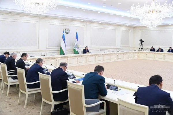 Uzbek President holds a videoconference on ensuring price stability for basic food products