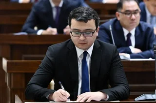 Эгамов Улугбек назначен первым заместителем директора Агентства по развитию фармацевтической отрасли