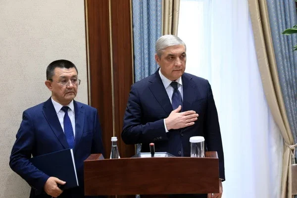 Сенат Узбекистана освободил председателя Верховного суда