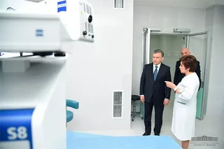 Президент ознакомился с инновационной клиникой