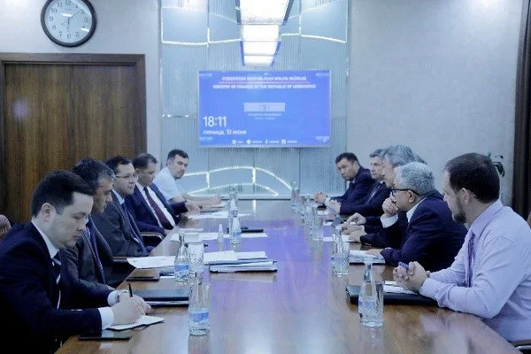ADB Presents Opportunities for Private Sector Participation in Uzbekistan's Transport Sector