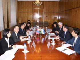 Uzbekistan, Mongolia hold political consultations