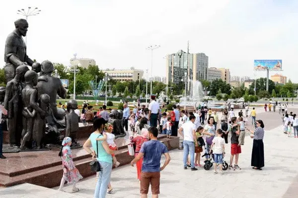 How much has the average age and life expectancy of the population of Uzbekistan increased?