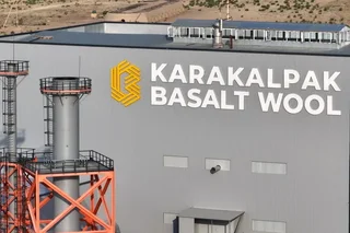 Саида Мирзиёева посетила завод Karakalpak Basalt Wool в Нукусе