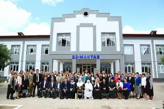 Яккабоғлик собиқ битирувчилар ўзлари ўқиган мактабни таъмирлаб берди