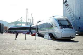 В Узбекистан доставлен третий поезд Hyundai Rotem