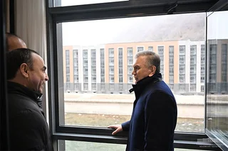 Prezident Shavkat Mirziyoyev qurilayotgan Ugam River turizm majmuasiga tashrif buyurdi