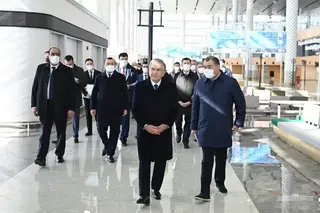 Uzbek President gets acquainted with Samarkand International Airport