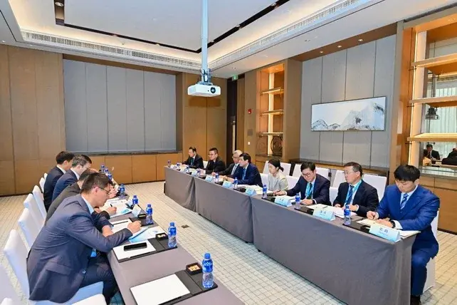 Uzbekistan and China Discuss Asia Trans Gas Operations