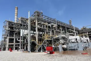 Media representatives and bloggers get acquainted with the process of production of petroleum products at the Bukhara oil refinery