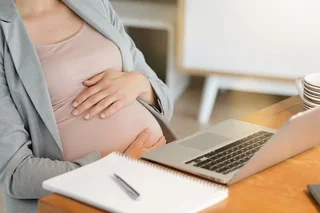 Установлен порядок выплаты государством пособия по беременности и родам работницам частных организаций