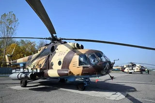 Президент Кыргызстана поблагодарил Мирзиёева за боевой вертолет