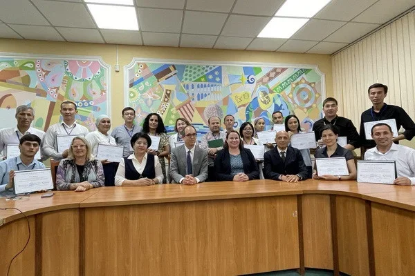 Uzbekistan’s History Museum Hosts a Workshop Organized by the University of Chicago’s Oriental Institute for Five Central Asian Artifact Conservators