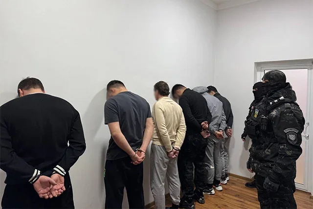 Ўзбекистонда хавфсизлик кучлари “Антитеррор-тозалаш” доирасида 169 кишини ҳибсга олди