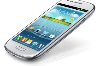 Samsung Electronics представила Galaxy S III Mini (фото)