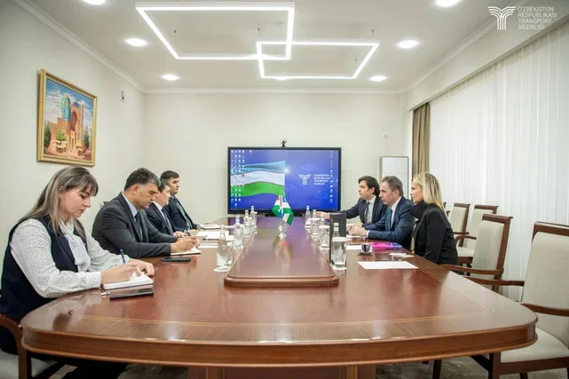 Uzbek transport minister discusses flight expansion with Wizz Air
