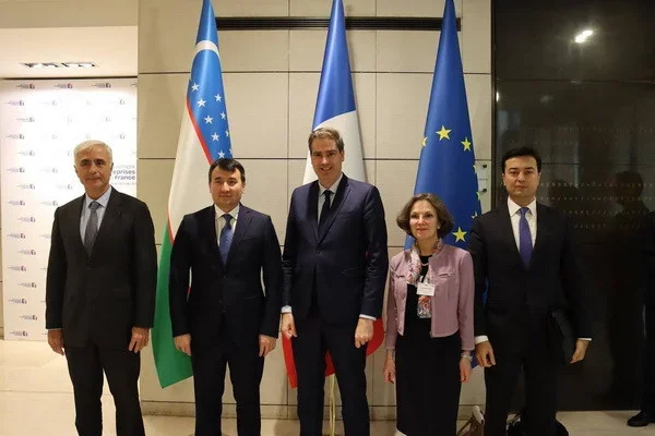 Further ways of building up the Uzbek-French trade, economic and investment cooperation were discussed