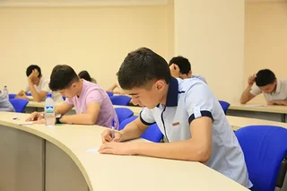 IUT абитуриентлар учун синов имтиҳонларини ўтказади