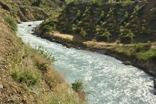Какие способы существуют для решения проблемы нехватки воды в сельском хозяйстве?