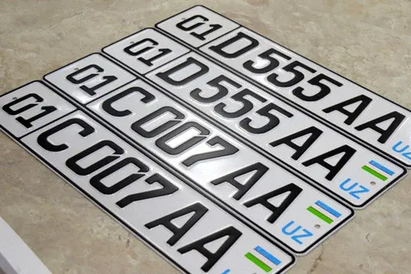 Ўзбекистонда 1 октябрдан «чиройли» автомобиль давлат рақамларини сотиб олишнинг янги тартиби кучга кирди