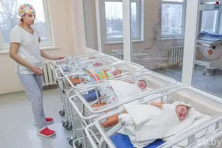 How many births were registered in Uzbekistan in October?