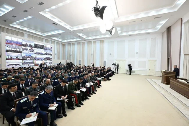 Ўзбекистон Президенти пойтахт солиқ органларини бюджет йўқотишларига олиб келган ҳомийлик ва коррупцияда айблади