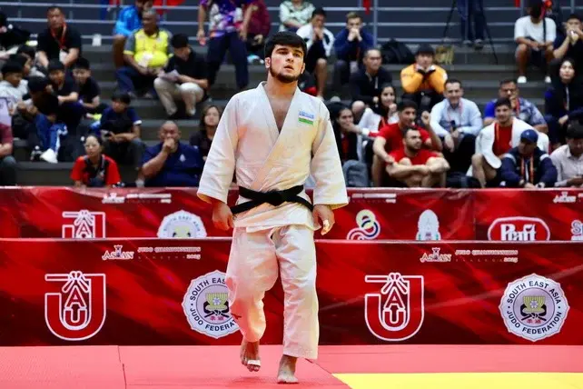 Замохшари Бекмуродов завоевал серебро на чемпионате Азии по дзюдо