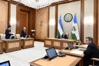 Мирзиёев армия ва ҳарбий таълимни рақамлаштиришни маъқуллади