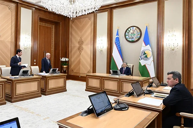 Мирзиёев армия ва ҳарбий таълимни рақамлаштиришни маъқуллади