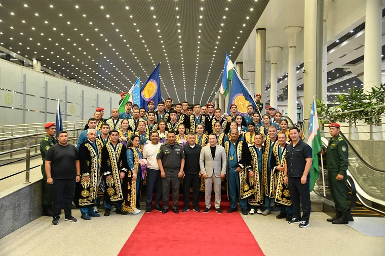 Uzbekistan Boxing Team Returns After Record Asian Triumph