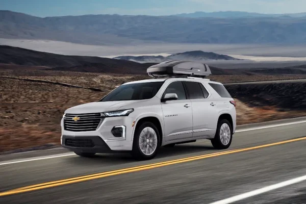 Обновленные Chevrolet Traverse 2022 уже на дорогах Узбекистана