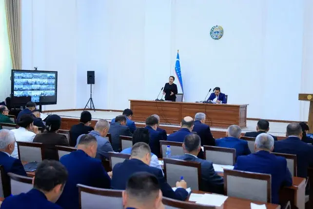 Фарғона вилояти ҳудудларини ижтимоий-иқтисодий ривожлантиришга қаратилган дастурлар ижроси муҳокама қилинди