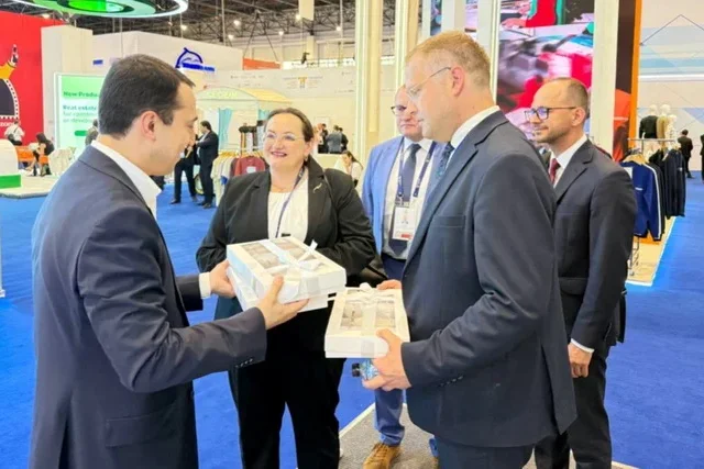 Uztextileprom and Podkarpackie Voivodeship Discuss Textile Cooperation at TIIF-2025