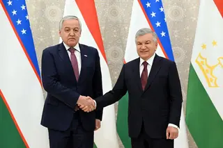 Шавкат Мирзиёев принял главу МИД Таджикистана